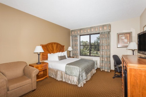 Baymont by Wyndham Asheville/Biltmore image 14